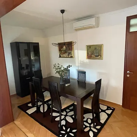 Flow Apartment